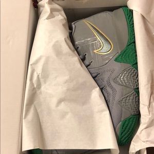 City Guardians Kyrie4